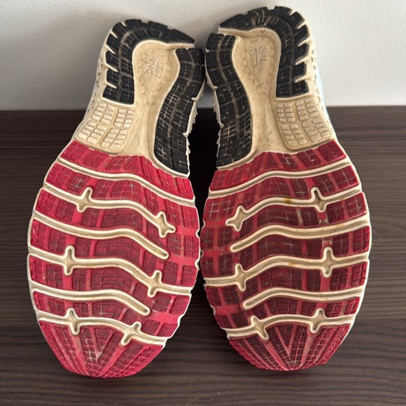 Pre-Owned Women’s Brooks Glycerin 16 Running Shoes, Size 8.5 - Picture 4 of 5